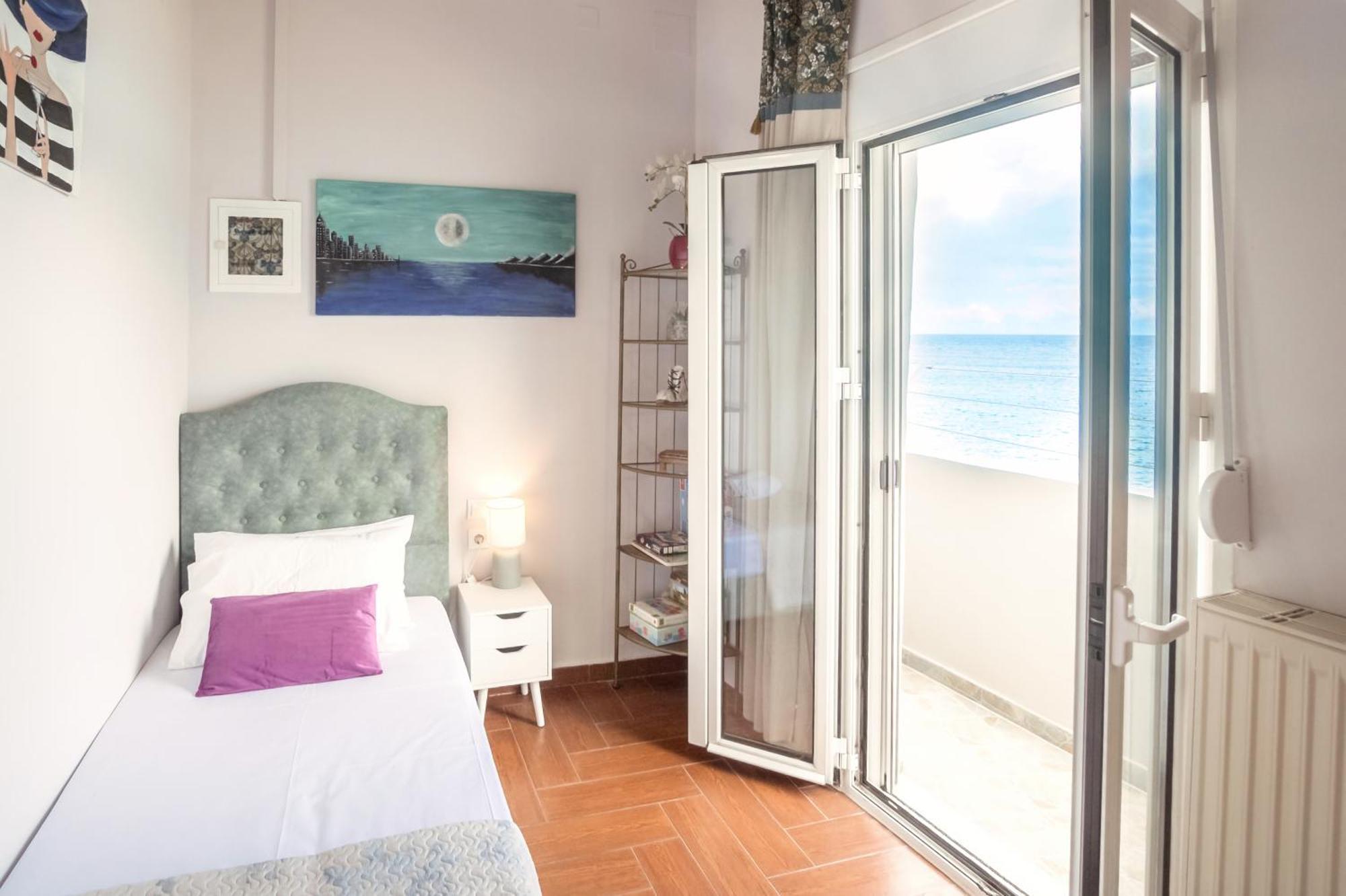 Orpheus House Beachfront 2bdr La Canée